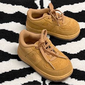 NIKE Air Force 1 Low LV8 TD Sneakers In Wheat Size 6C Toddler